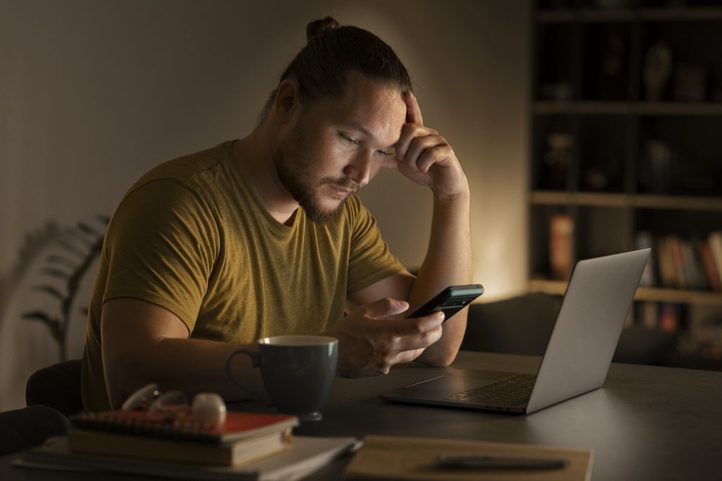 Doomscrolling to Distraction: The Hidden Fatigue Behind Every Swipe