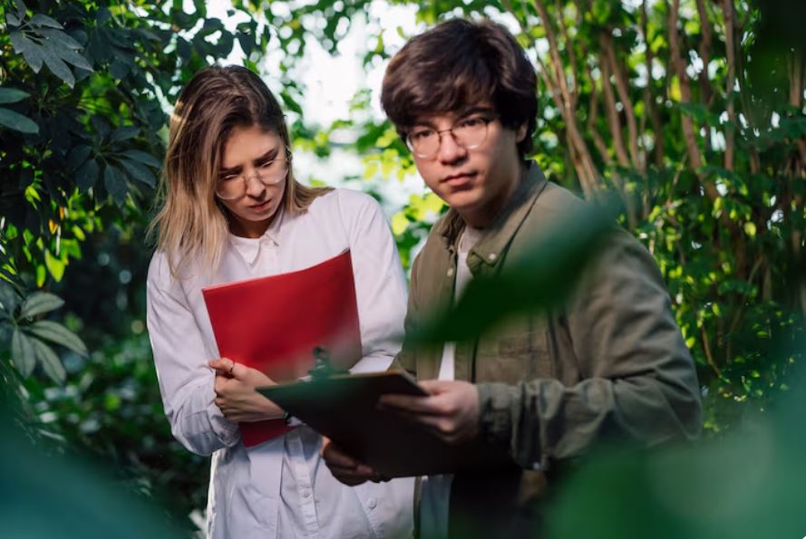 The Hidden Curriculum: How Nature Teaches Lessons No Textbook Can Capture